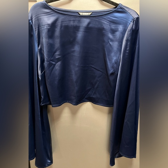 Gorgeous Navy and Gold Pattern Skirt & Top Set - Picture 3 of 5